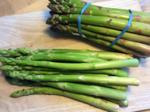 grüner Spargel