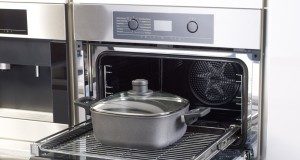 Woll-1028NL-Viereck-Gussbräter-mit-Seitengriffen-28-cm-x-28-cm--300x225